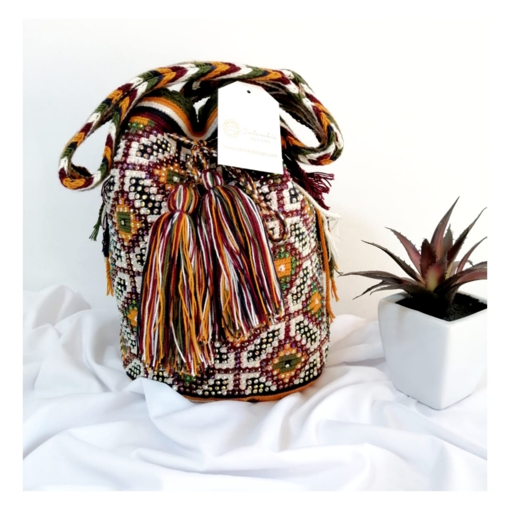SOLD Crystal Wayuu Bag